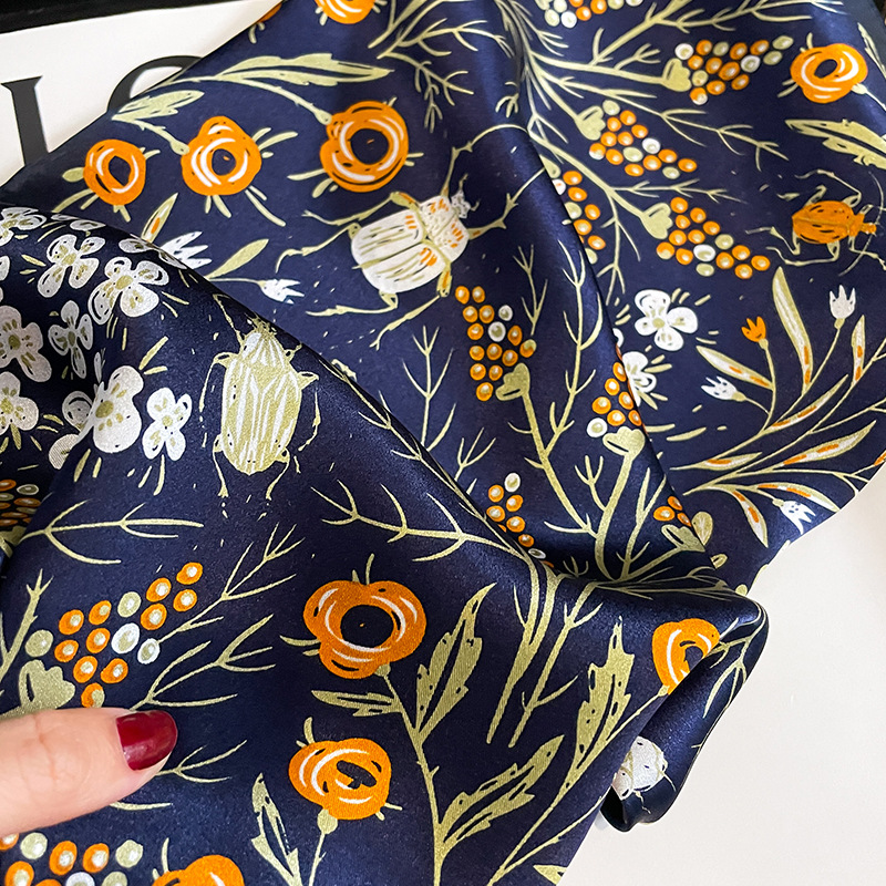 Модный шелковый квадратный пла – обзор и цена Scarf Silk Square